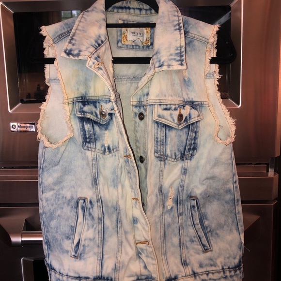 Forever 21 Jackets & Blazers - Forever 21 denim vest size large
